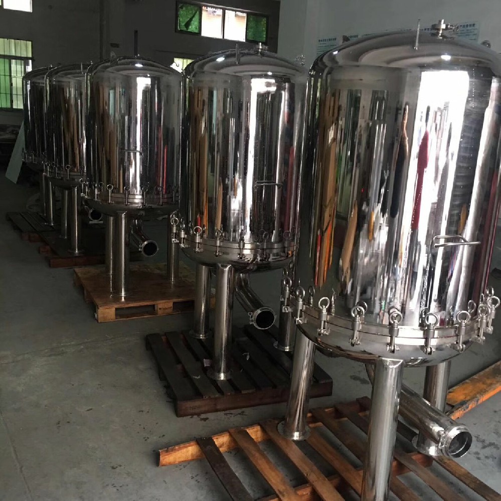 不銹鋼仿玻璃鋼過濾器適合工業(yè)水處理過濾嗎？